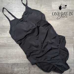 Syrokan Training One Piece Swimsuit Size 34 (M 8-10)